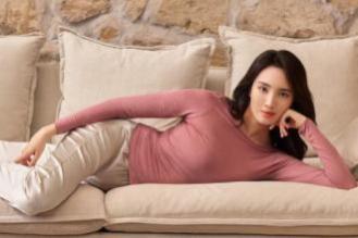 Intimissimi携手王紫璇，演绎超轻含羊绒系列的温柔魅力